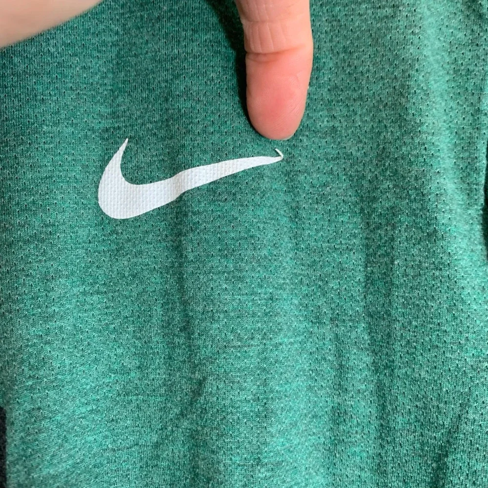 Nike Dri-FIT‎ Mens XL Heather Green Dartmouth D Graphic Training T-Shirt